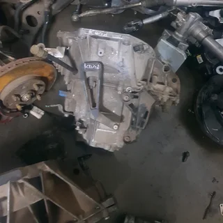 Renault kwid gearbox available for sale