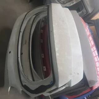 Suzuki celerio tailgate available for sale