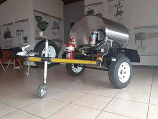 500 liter Stainless Steel Fuel Trailer / bowser