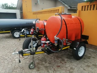 1000 Liter Plastic Tank Diesel Trailer / Bowser / Mini-tanker