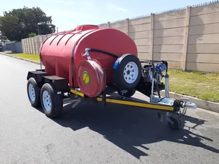 2500 L Plastic Tank Fire Fighter Bowser