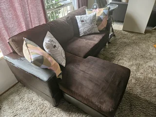 Comfortable Brown L-Shaped Couch (Bargain Price)