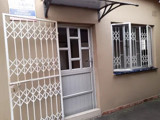 1 Neat Outbuilding to rent in Havenside Unit 1 Chatsworth