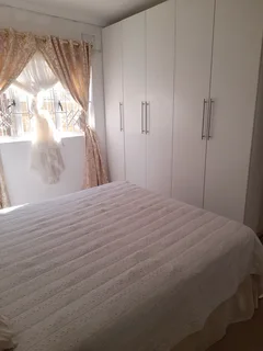 1 Neat Outbuilding to rent in Havenside Unit 1 Chatsworth