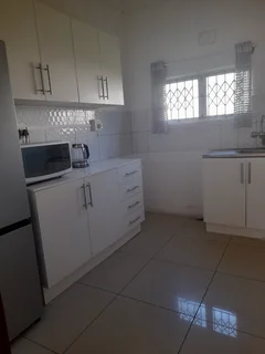 1 Neat Outbuilding to rent in Havenside Unit 1 Chatsworth