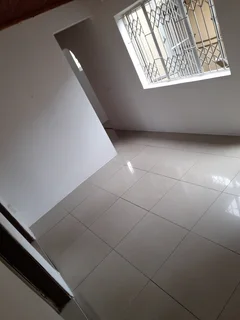 1 Neat Outbuilding to rent in Havenside Unit 1 Chatsworth