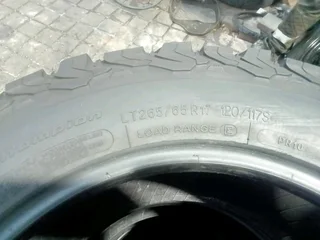 Set of 265/65/17 bf Goodrich ko2 90%