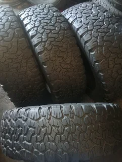 Set of 265/65/18 bf Goodrich ko2 80%