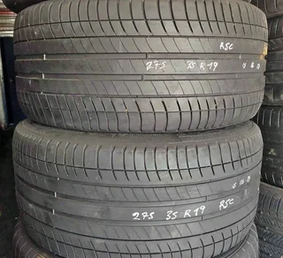 Two 275/35/19 Michelin runfalt