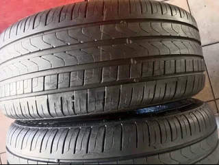Two 255/40/20 pirelli scorpion Verde
