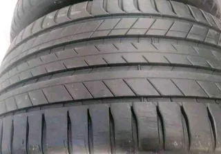 Set of 295/35/21 Michelin latitude sport 80%