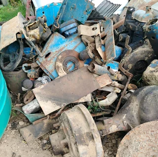 Ford 4600 complete tractor(stripped)