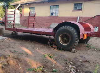 LOWBED TRAILER FOR SALE(perfect for bell loader)