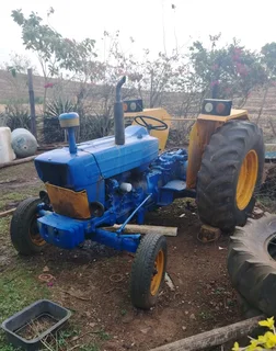 FORD 4000 TRACTOR FOR SALE