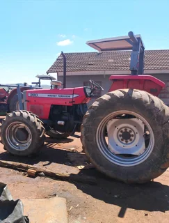MASSEY FERGUSON 390 TRACTOR FOR SALE.