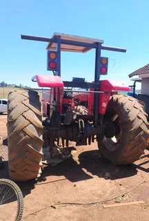 MASSEY FERGUSON 390 TRACTOR FOR SALE.