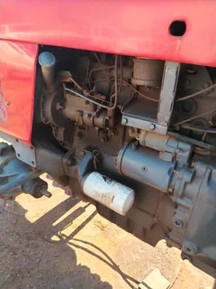 MASSEY FERGUSON 390 TRACTOR FOR SALE.