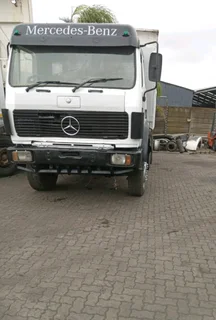 MERCEDES 2633 10M TIPPER TRUCK FOR SALE.FULLY REFURBISHED