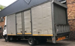 MAN 12-1633 PANTECH TAIL LIFT TRUCK FOR SALE.