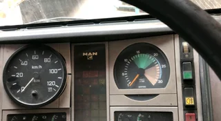 MAN 12-1633 PANTECH TAIL LIFT TRUCK FOR SALE.