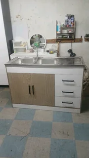 Kitchen sink & cupboard