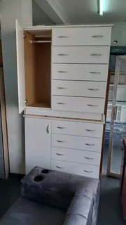 Chest drawers