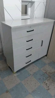 Chest drawers