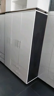 COMFORTABLE BEDS 4 SALE