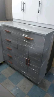 Chest drawers