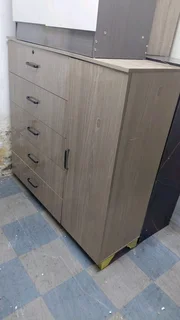 Chest drawers