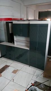 Kitchen cupboard set