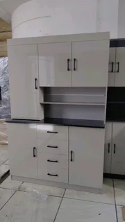 Kitchen cupboard set