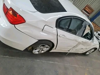 BMW F30 320I N20 AUTOMATIC 2013 MODEL SPARES