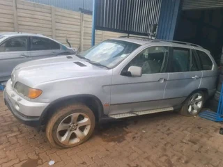 BMW X5 E53 4.4i AUTOMATIC 2002 MODEL