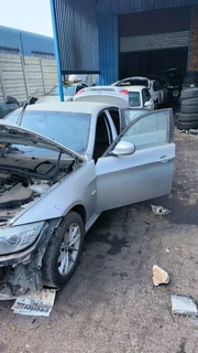 BMW E90 320i N46 AUTOMATIC 2009 MODEL SPARES