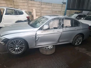 BMW F30 320i N20 AUTOMATIC 2014 MODEL M.sport Spares
