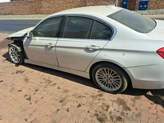 BMW F30 320i b48 auto 2017 MODEL SPARES