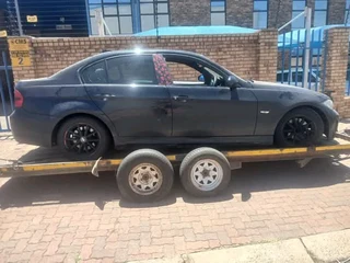 BMW E90 320D m47 2007 auto Spares
