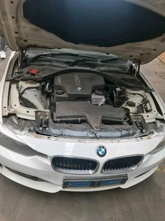 BMW F30 320i N20 AUTOMATIC 2013 MODEL, SPARES
