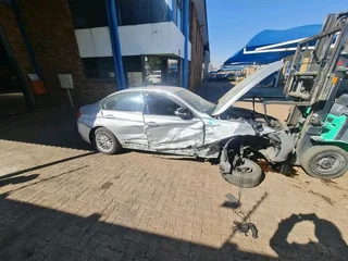 BMW F30 320i N20 2013 MODELSTRIPPING FOR SPARES