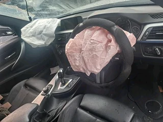 STRIPPING BMW F30 320i N20 AUTOMATIC 2014 MODEL M.sport FOR SPARES