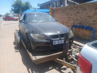 Stripping Now Bmw E90 320d M47 2007 Auto