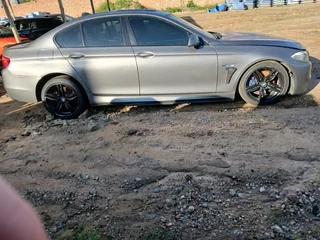 BMW F10 520i n20  auto 2014 m sportSTRIPPING FOR SPARES