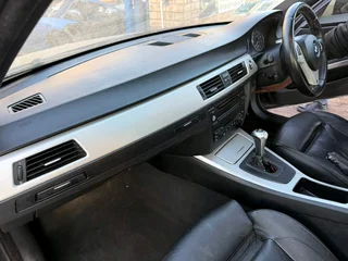 STRIPPING NOW BMW E90 325i n52 2008 auto FOR SPARES