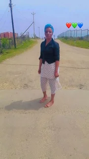 Am looking for cleaning job even 3 days it&#39;s fine am avilable  weekend  too