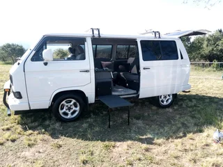Vw volksie bus 2.3 i for sale R165k neg...&amp; bass boat Yamaha 85