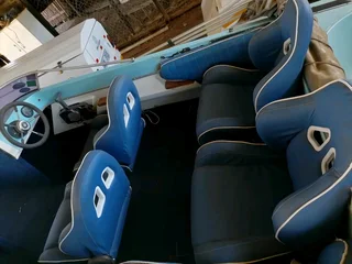 Vw volksie bus 2.3 i for sale R165k neg...&amp; bass boat Yamaha 85