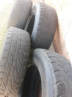 Second hand Fortuner Tyre&#39;s Size 17