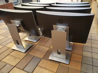 HP ProOne 600 G2 21.5-inch All-in-One PC Core i7-6700 3.20GHz, 8GB RAM DDR4,512GB SSD Win10 pro