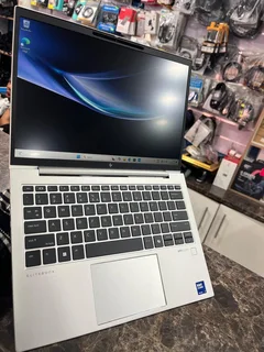 HP Elitebook 830 G11 | Core Ultra 7 155U  16GB 512GB SSD 13.3″ (1920 x 1200) FHD&#43; Win 11 Pro